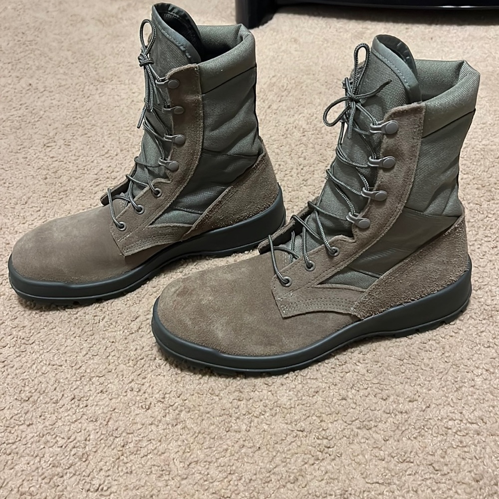 Military steel toe work boots